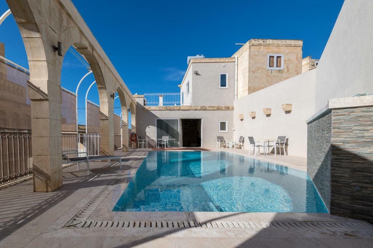 Għarb Zeppi'S Luxury Holiday Farmhouse With Private Pool מראה חיצוני תמונה