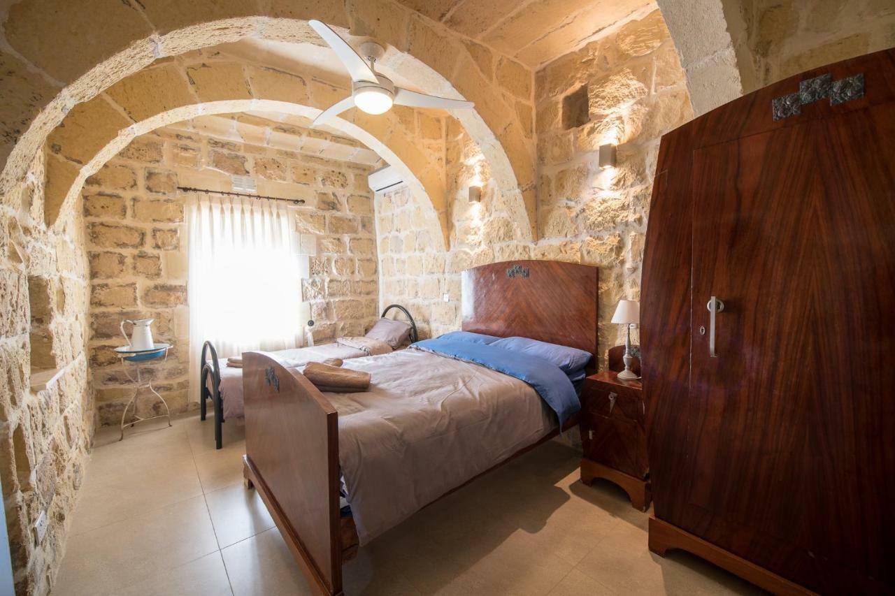 Għarb Zeppi'S Luxury Holiday Farmhouse With Private Pool מראה חיצוני תמונה